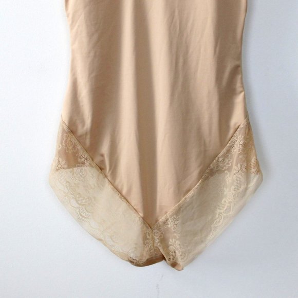 La Vie En Rose Bodysuit Large Beige Teddy Women's Lace New with Tags T22 - Picture 11 of 14